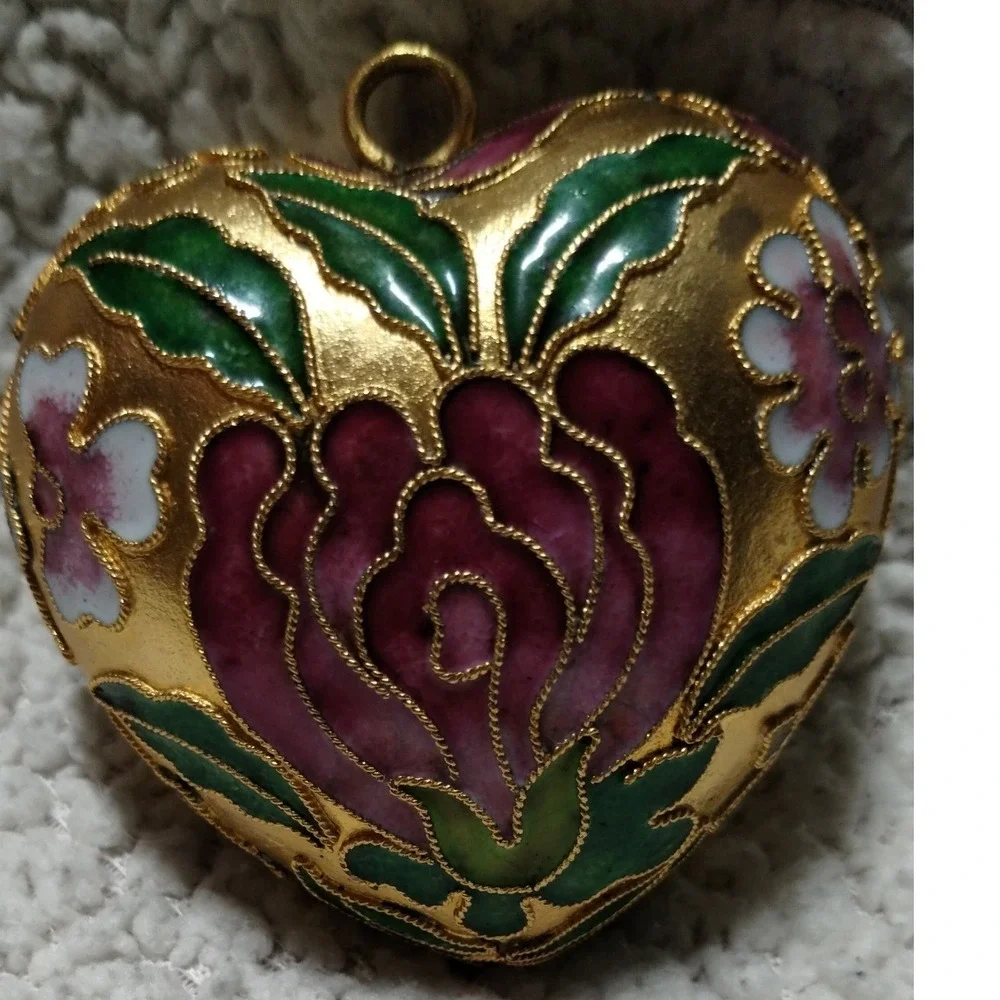 Cloisonne Enamel Heart Ornament Floral Design with Metal Display Stand‎